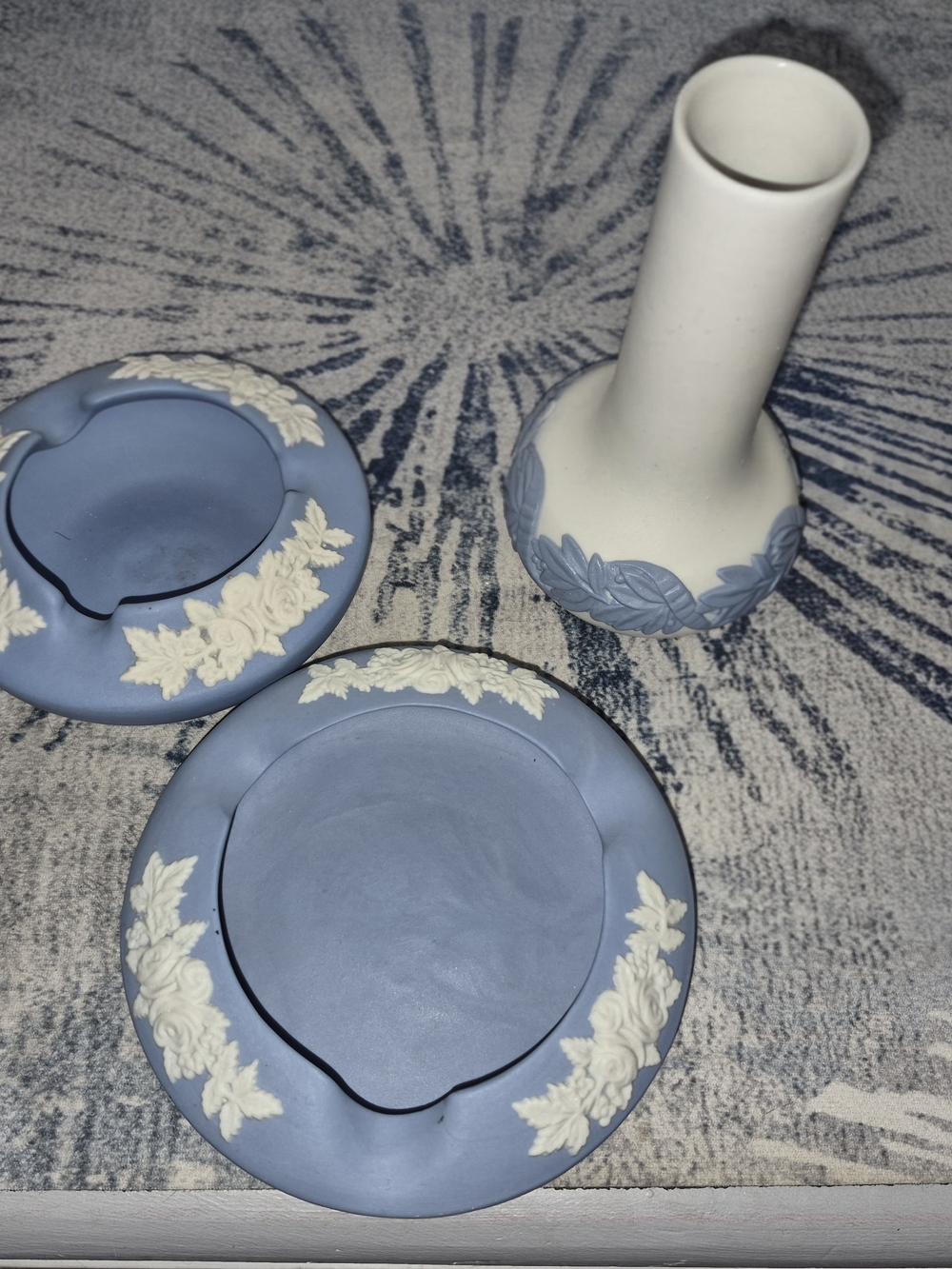 Canadian Pottery - Picture 2 of 2